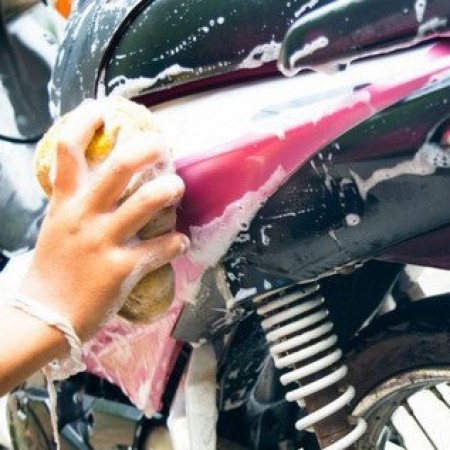 Bersihkan Motor, Nikmati Kembali Berkendara di Cilacap